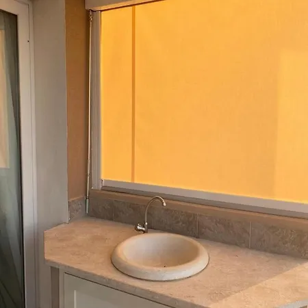 La Dolce , Fronte Mare Nyaraló *