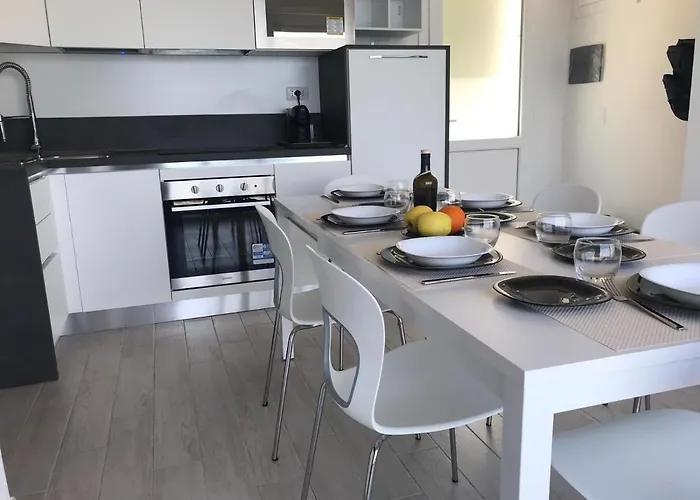 別荘 La Dolce , Fronte Mare